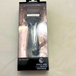 Japonesque ice roller